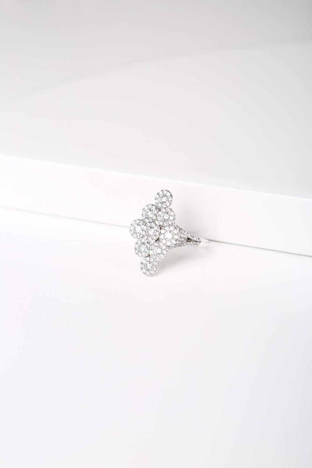 gold-and-diamond-jewelry